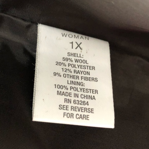 ROZ & ALI | Black Coat - Picture 13 of 13